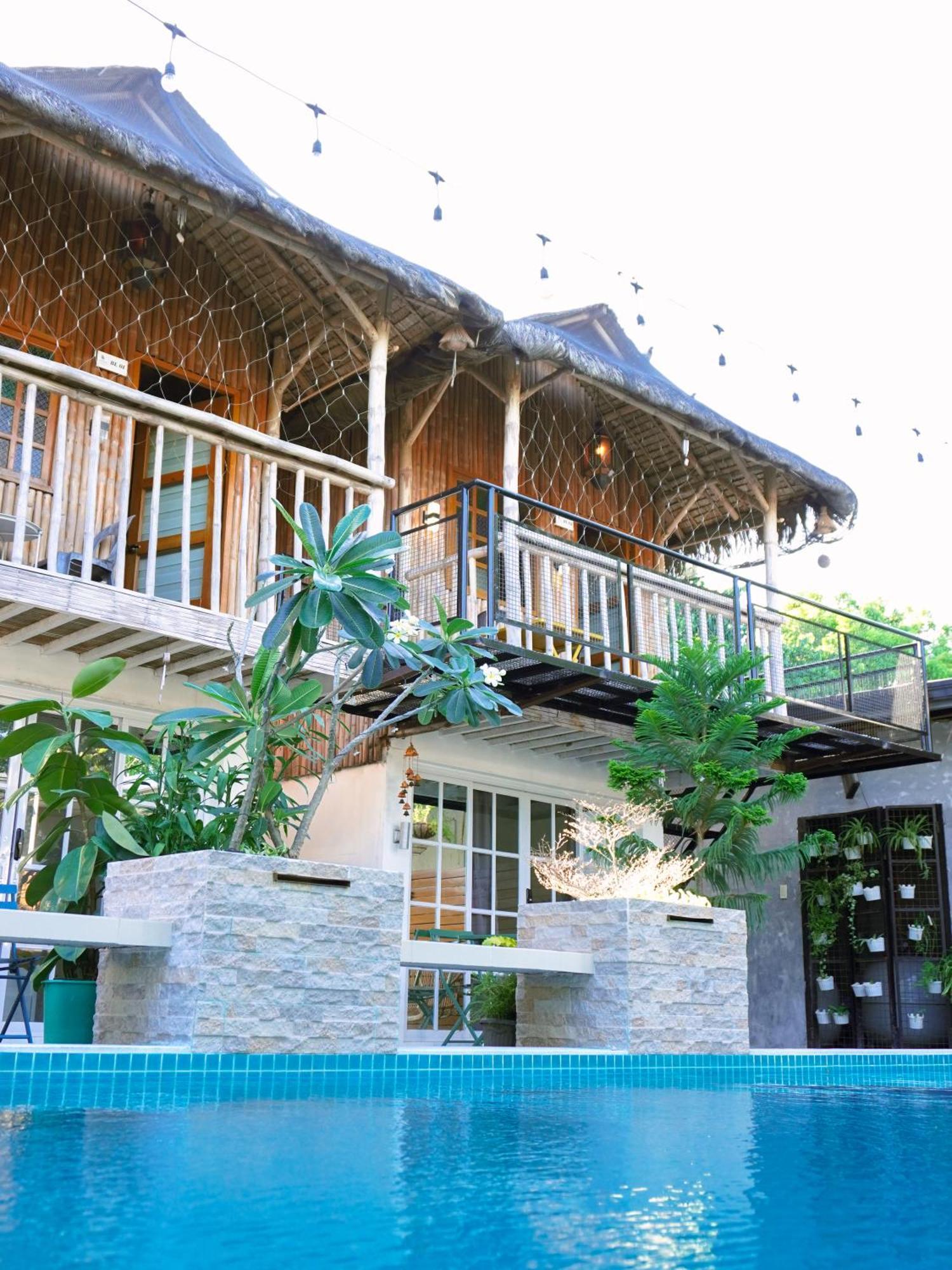 Urban Oasis Resort, Tarlac Εξωτερικό φωτογραφία